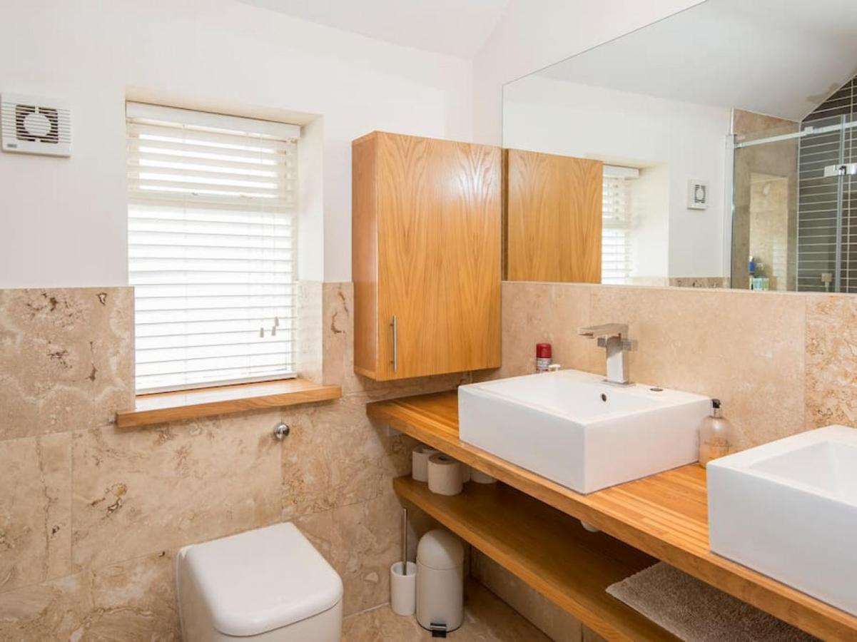 Spacious 4 Bedroom Character Home In Pontcanna Кардифф Экстерьер фото