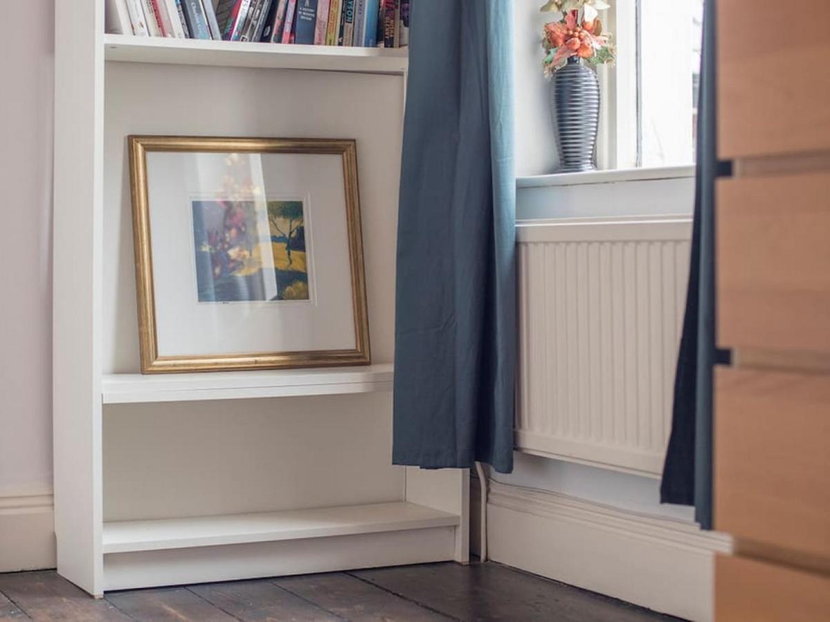 Spacious 4 Bedroom Character Home In Pontcanna Кардифф Экстерьер фото